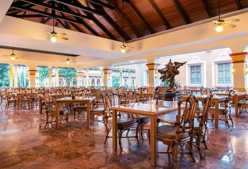 호텔 Iberostar Waves Paraíso Beach