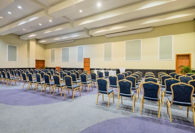 هتل Iberostar Selection Rose Hall Suites