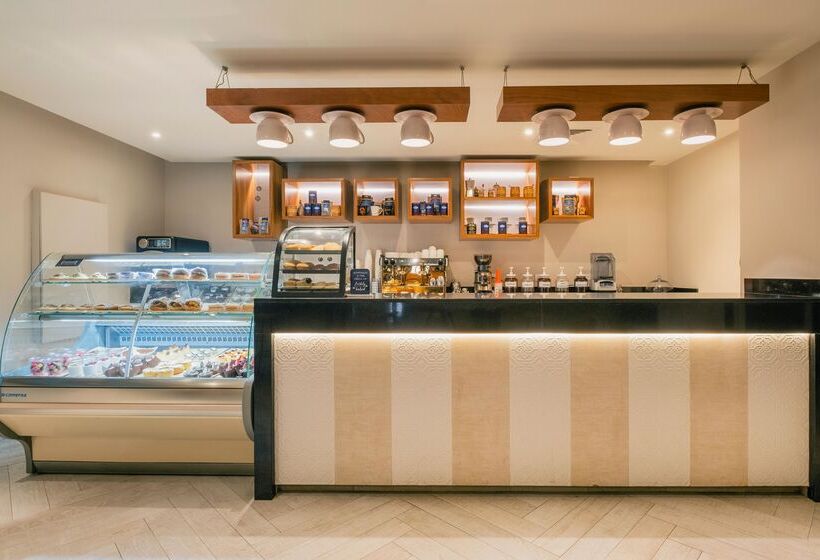 هتل Iberostar Selection Rose Hall Suites