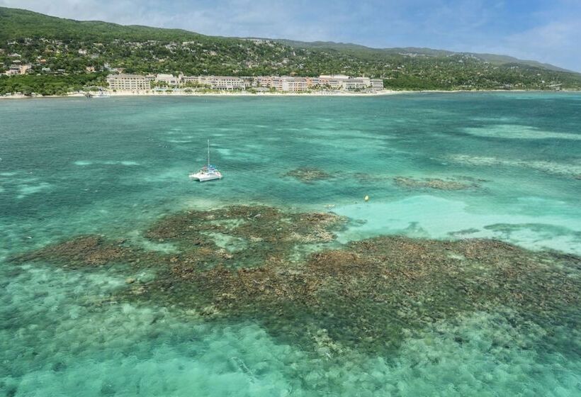 هتل Iberostar Selection Rose Hall Suites