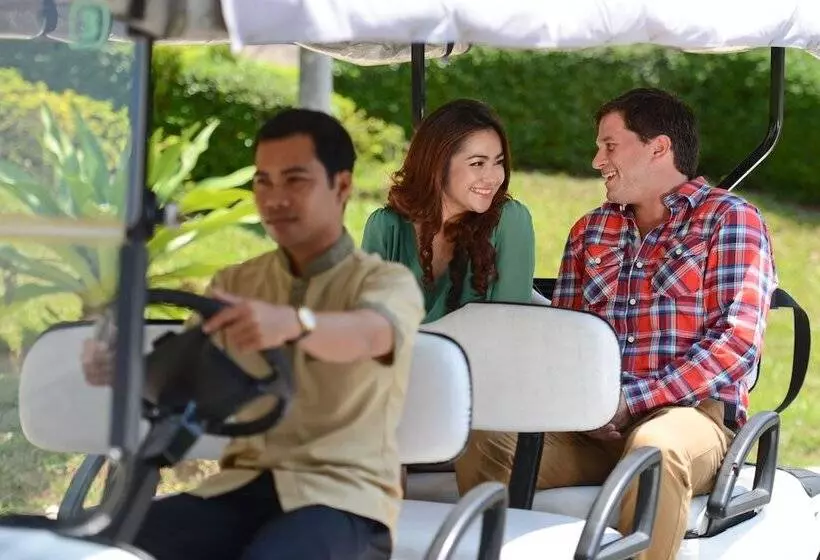 Independence Hotel Resort & Spa