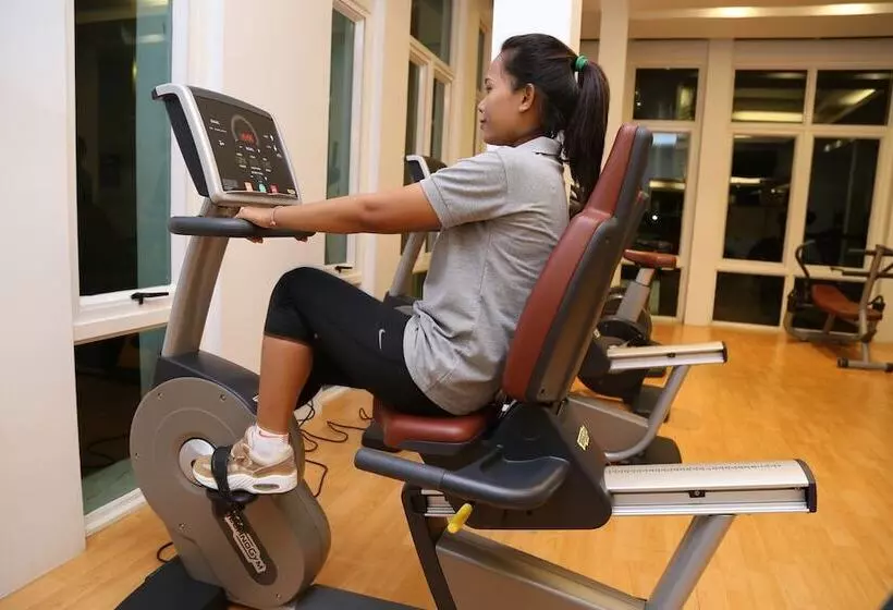 Independence Hotel Resort & Spa