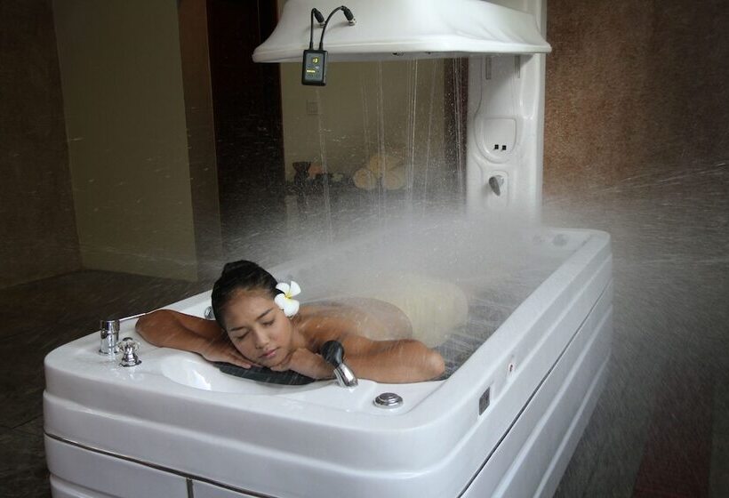 Independence Hotel Resort & Spa