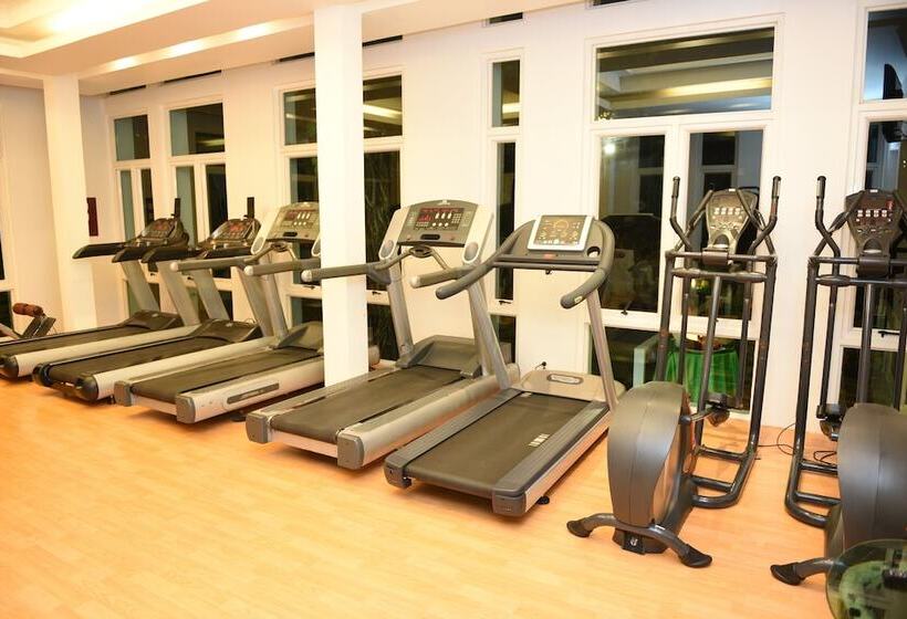 Independence Hotel Resort & Spa