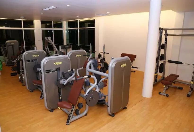 Independence Hotel Resort & Spa