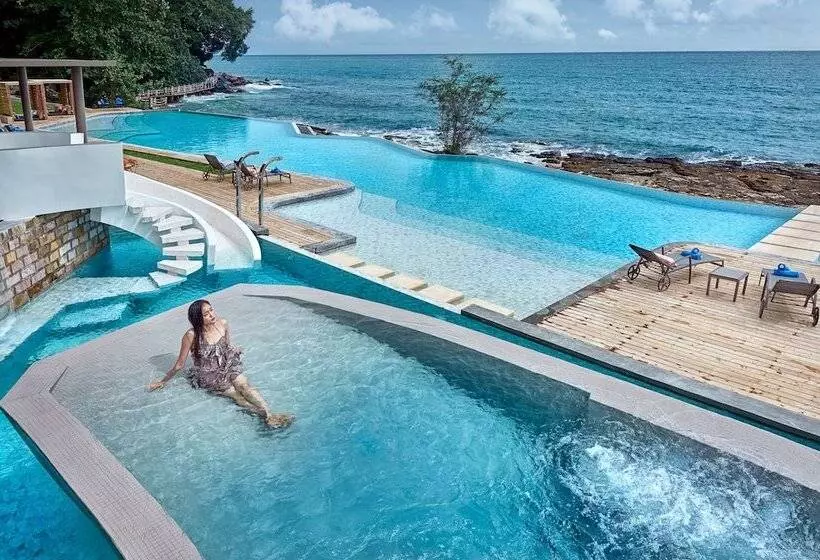 Independence Hotel Resort & Spa