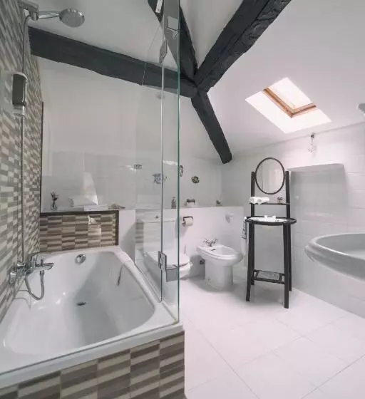 هتل La Casona De Amandi