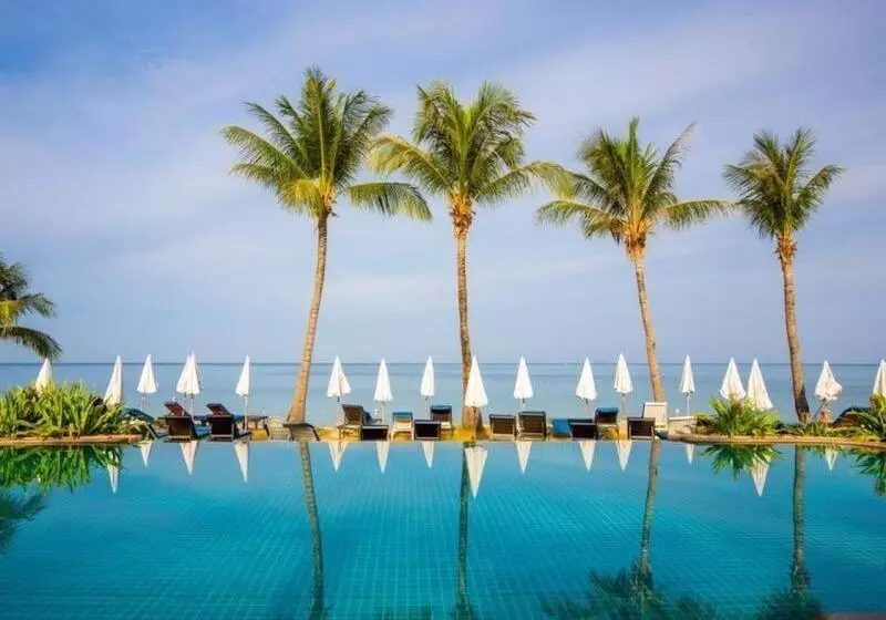 Otel Lanta Casuarina Beach Resort Sha Plus