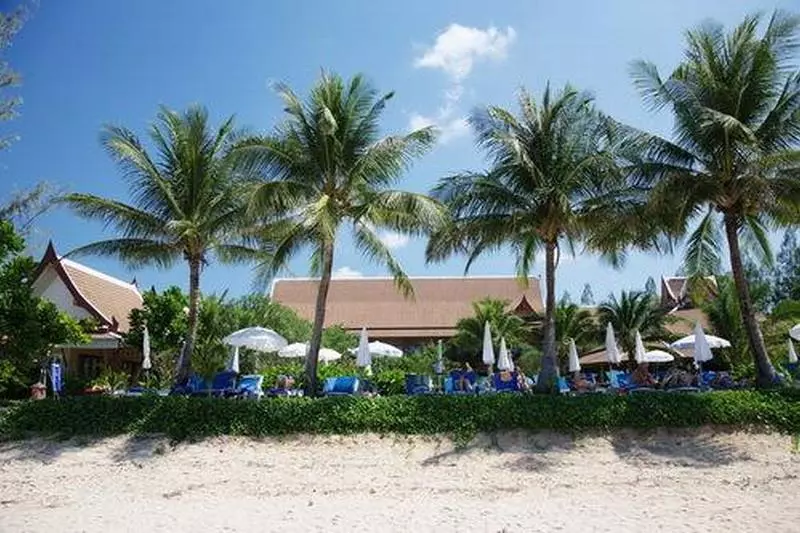 Otel Lanta Casuarina Beach Resort Sha Plus