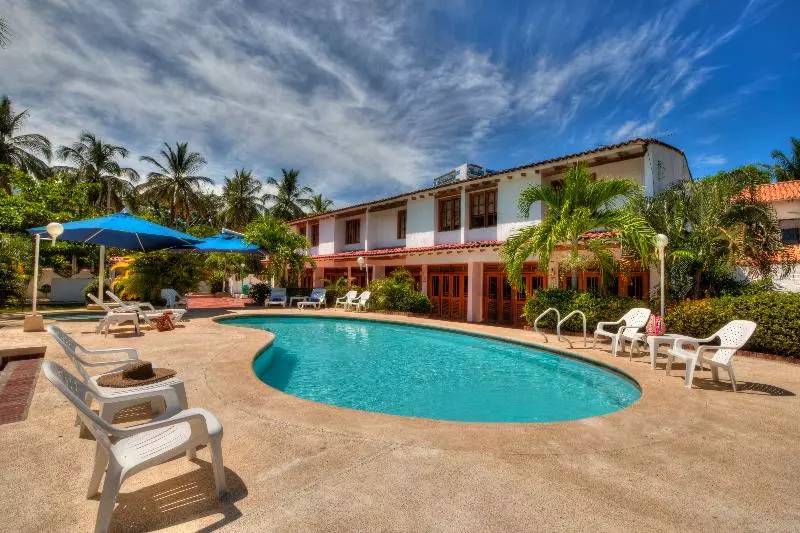 Otel Santorini Express Y Cabañas