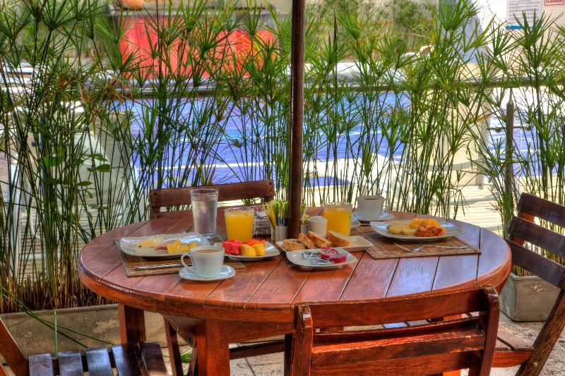 هتل Santorini Express Y Cabañas