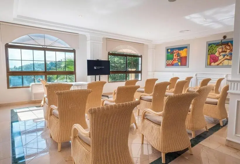 استراحتگاه Eurostars Grand Cayacoa