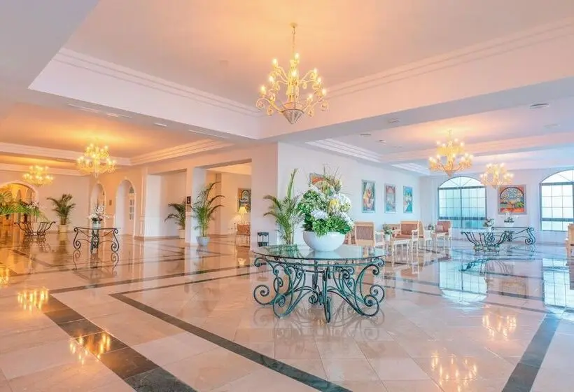 استراحتگاه Eurostars Grand Cayacoa