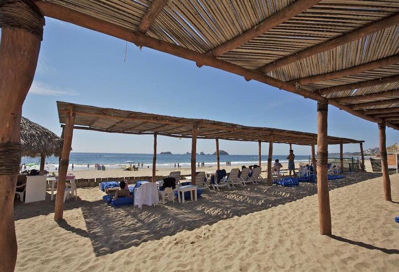استراحتگاه Park Royal Beach Ixtapa All Inclusive