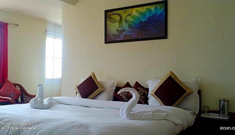 בית מלון כפרי Chalet Orchid Eco Retreat