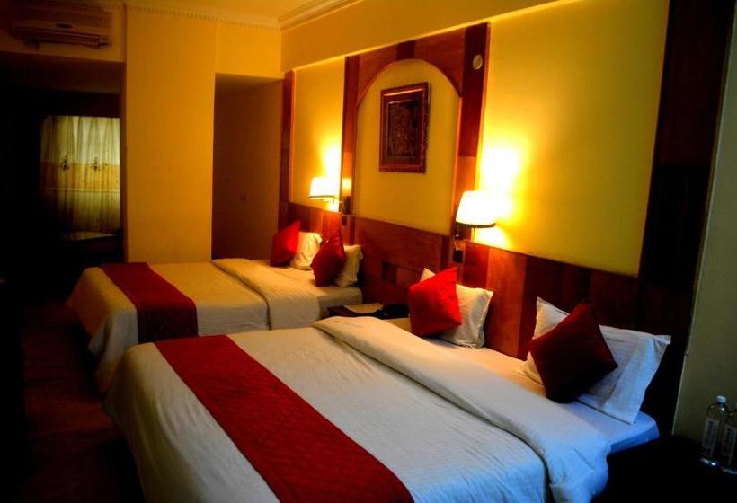 فندق City Centaur And Convention Center  Vaccinated Staff