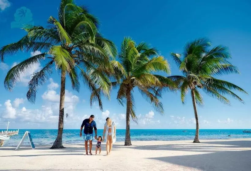 ホテル Coastalbay 2 & Golf Cart Rental