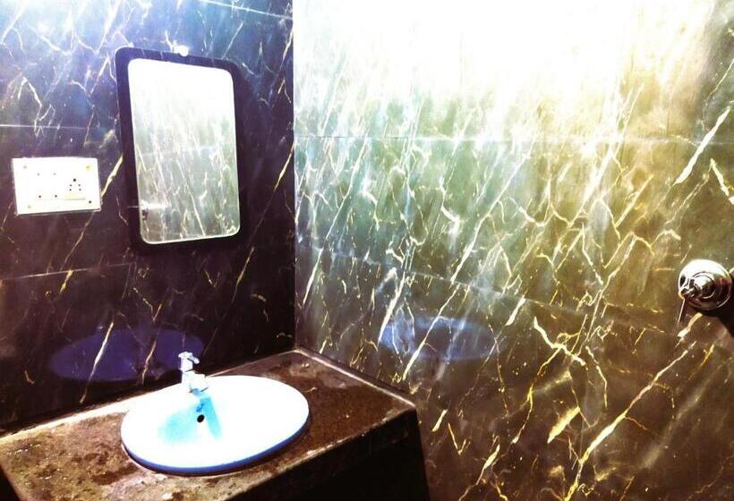 ホテル Hara Rama Hare Krishna Rameswaram