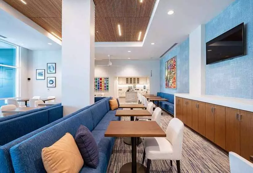 Hotelli Homewood Suites By Hilton Sunnyvale  Silicon Valley