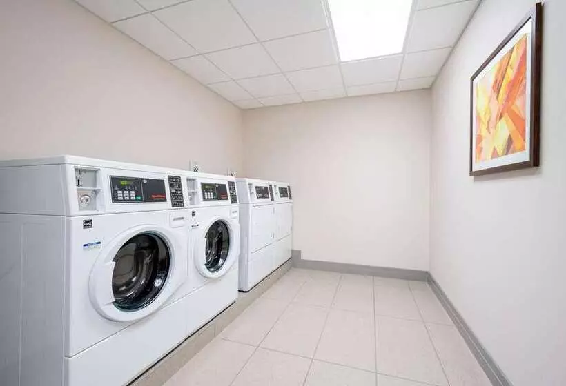 Hotelli Homewood Suites By Hilton Sunnyvale  Silicon Valley