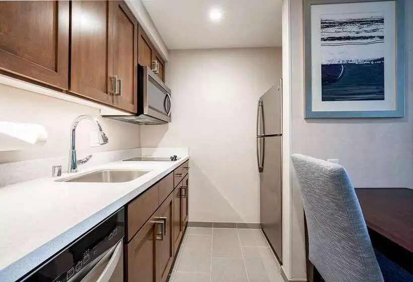 Hotelli Homewood Suites By Hilton Sunnyvale  Silicon Valley