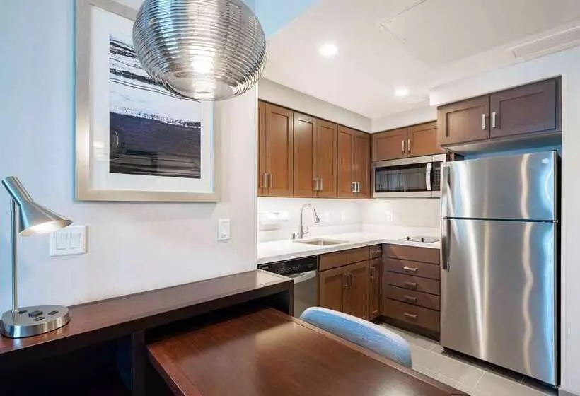 Hotelli Homewood Suites By Hilton Sunnyvale  Silicon Valley