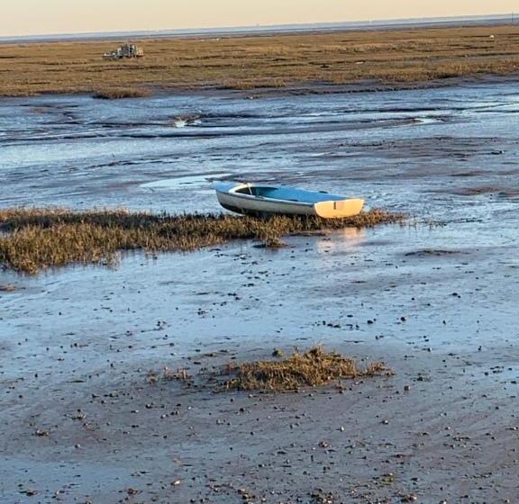 Отель Hôtel La Petite Auberge