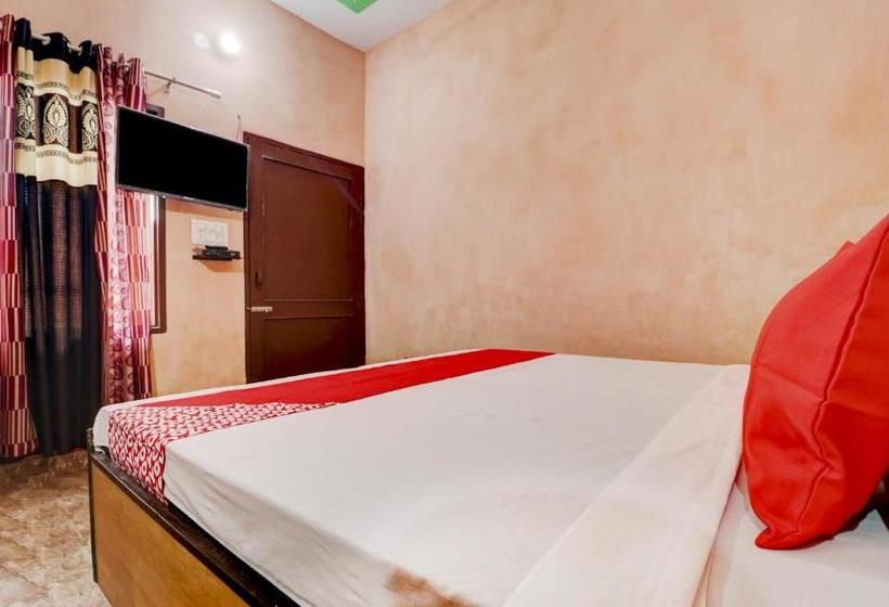 Hotel Oyo 77885 New Ess Ess Enterprises