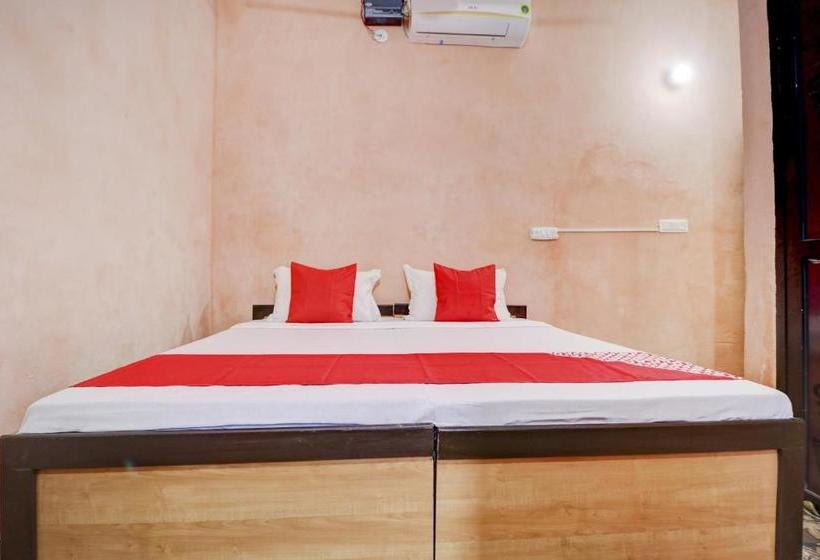 Hotel Oyo 77885 New Ess Ess Enterprises