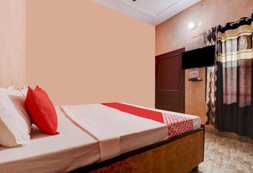 Hotel Oyo 77885 New Ess Ess Enterprises