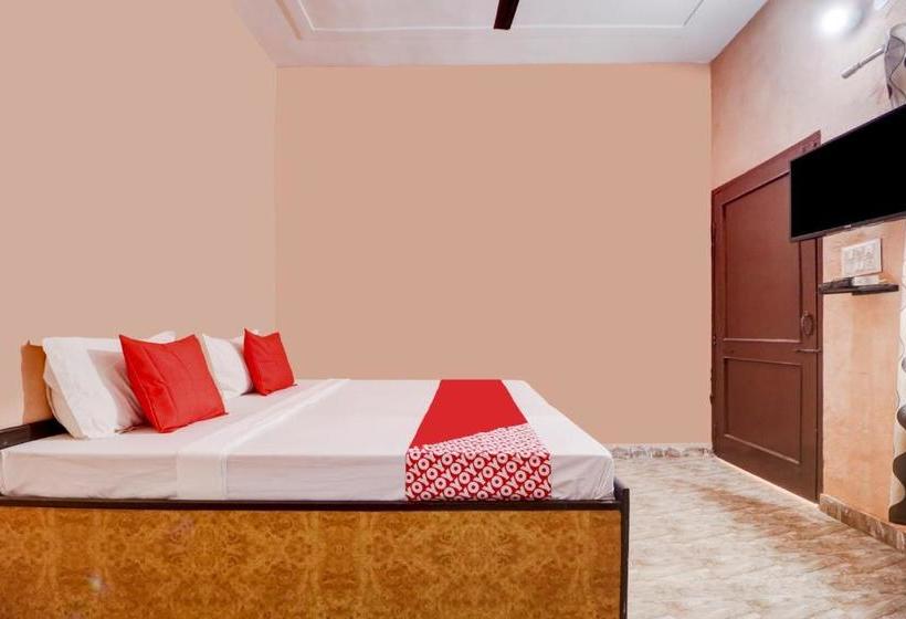 Hotel Oyo 77885 New Ess Ess Enterprises