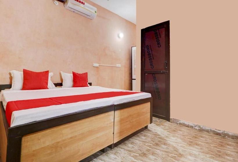 Hotel Oyo 77885 New Ess Ess Enterprises