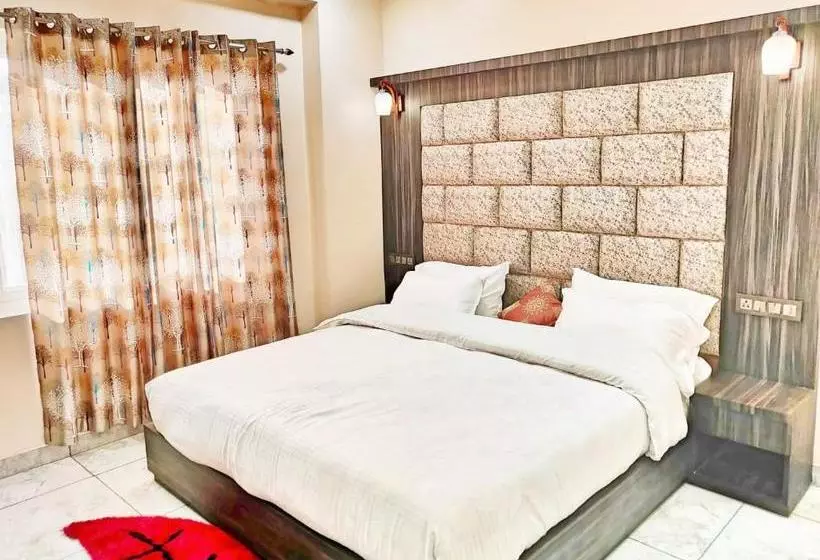 Hotel Fab Riverdale