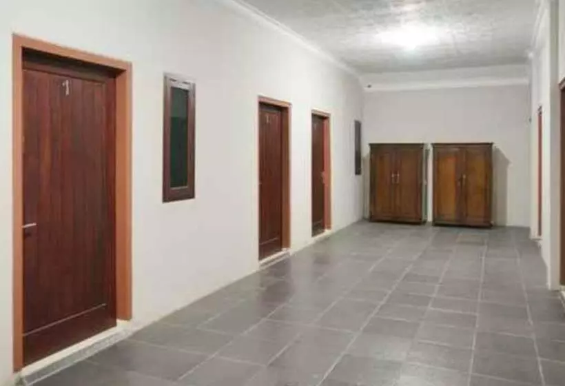 هتل Teratai Homestay Syarah