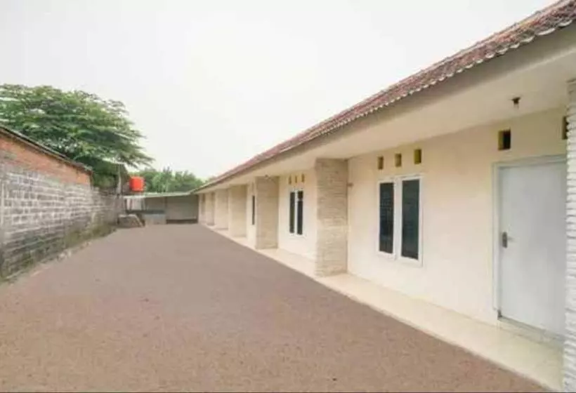 هتل Teratai Homestay Syarah