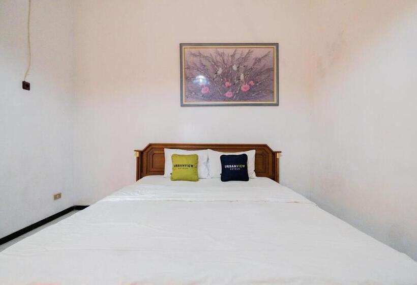 Urbanview Hotel Near Jatim Park 1 By Reddoorz