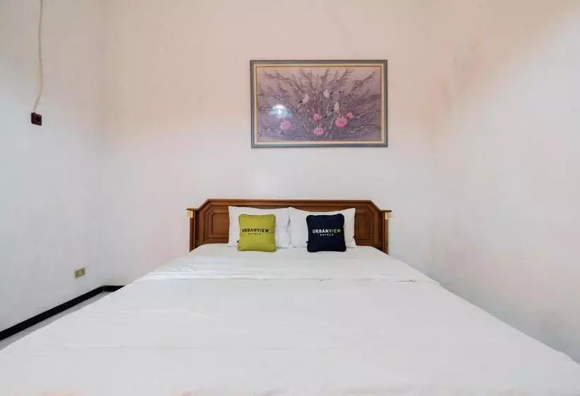 Urbanview Hotel Near Jatim Park 1 By Reddoorz