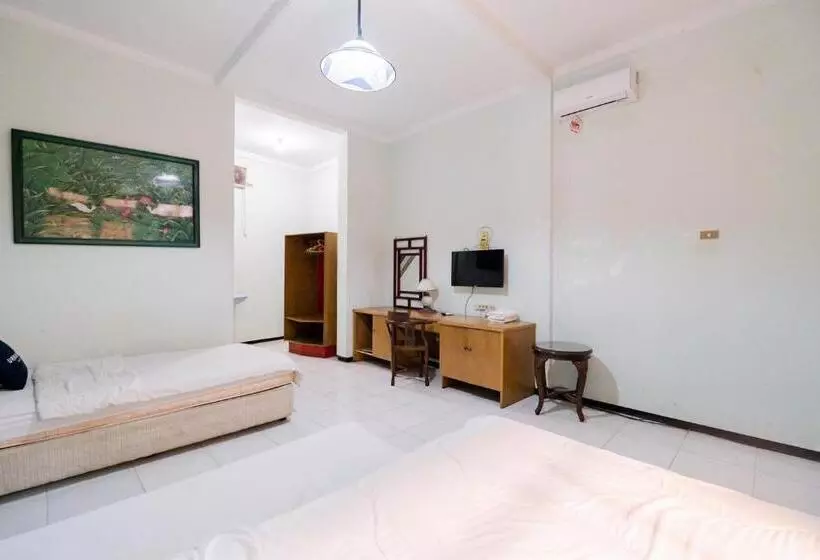 Urbanview Hotel Near Jatim Park 1 By Reddoorz