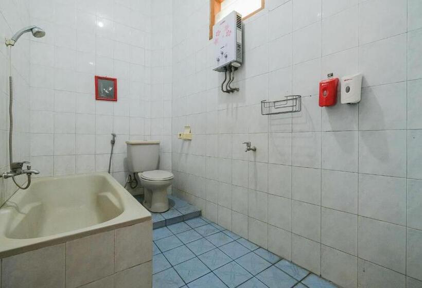 Urbanview Hotel Near Jatim Park 1 By Reddoorz