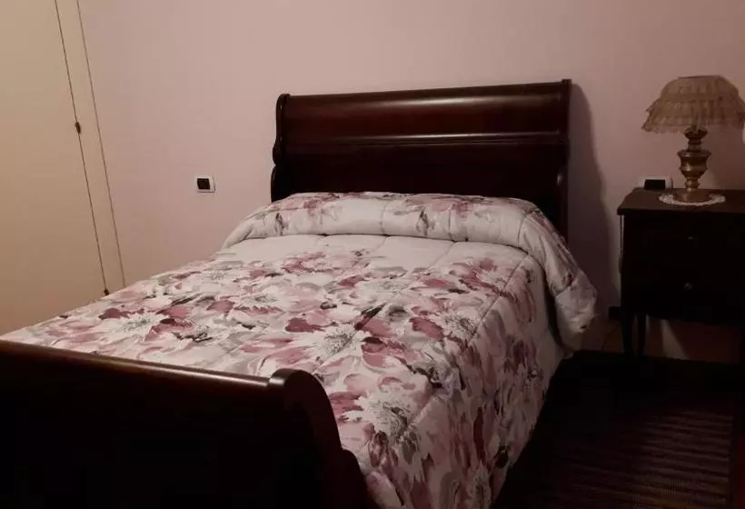 Villa Robinia B&b Guest House