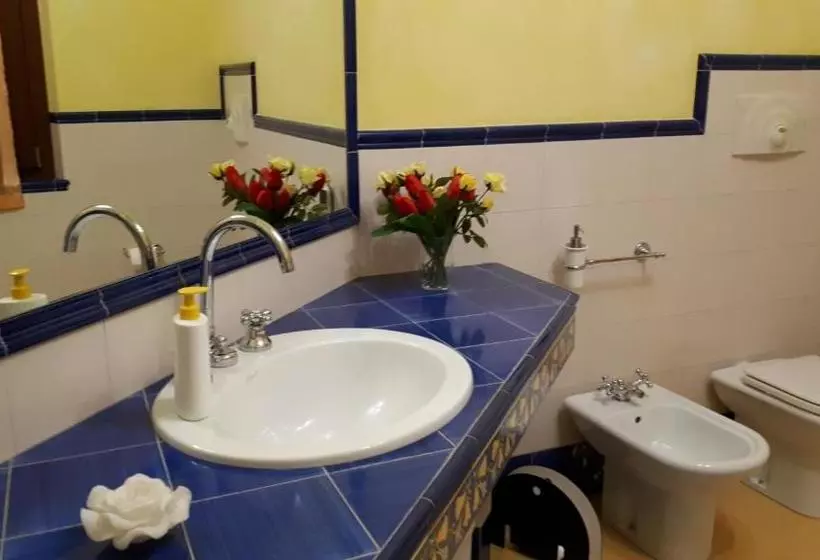 Villa Robinia B&b Guest House