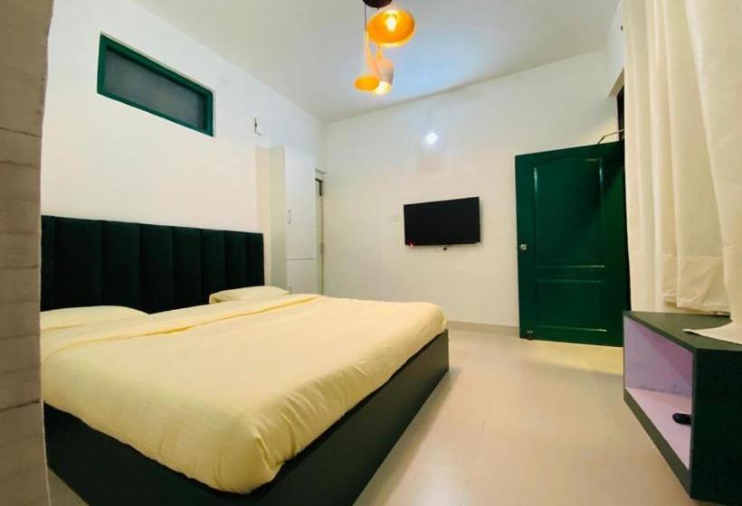 ベッドアンドブレックファースト Parimahal Homestay