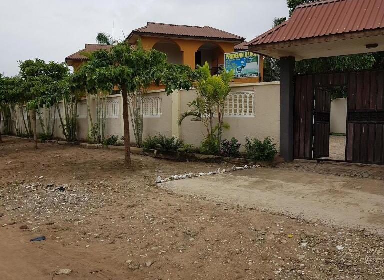 تختخواب و صبحانه Prideinn Lodge Kigamboni