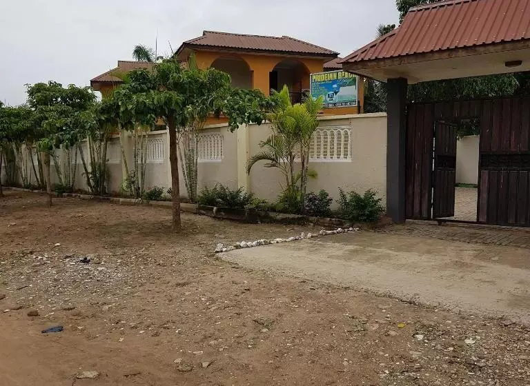 تختخواب و صبحانه Prideinn Lodge Kigamboni