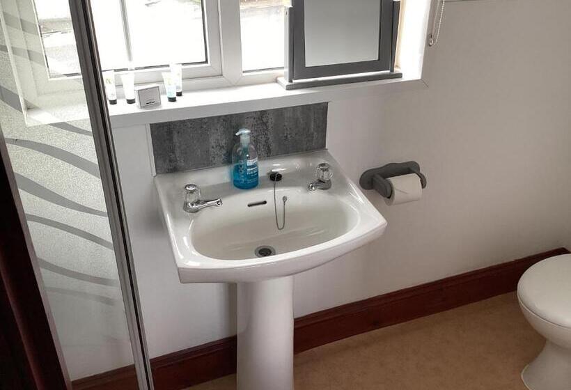 مبيت وإفطار The Coach And Horses