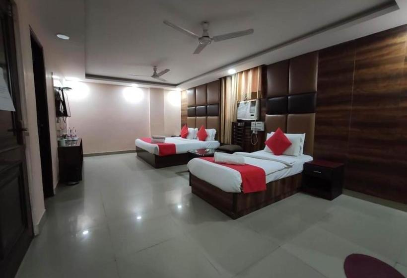 호텔 Krone Plaza Delhi Airport