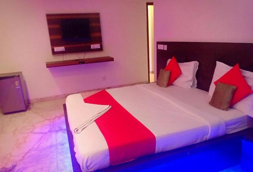 호텔 Krone Plaza Delhi Airport