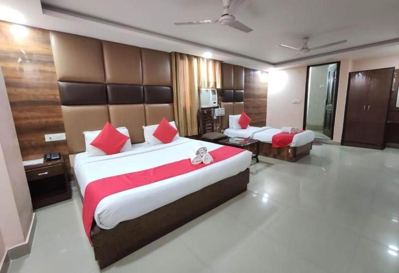 호텔 Krone Plaza Delhi Airport