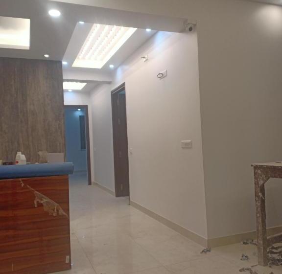 호텔 Krone Plaza Delhi Airport