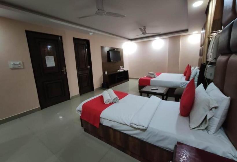 호텔 Krone Plaza Delhi Airport